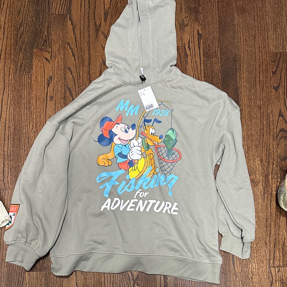H&M Light Gray Hoodie with Cartoon Fishing Adventure